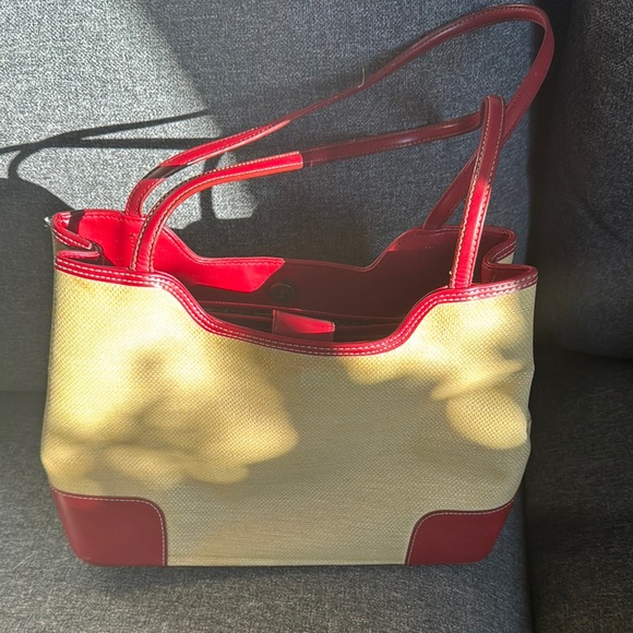Red and Yellow Tote Bag with Textured Material and Flower Appliqués - Picture 2 of 4